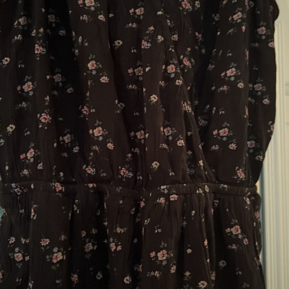 Romper - Picture 3 of 4